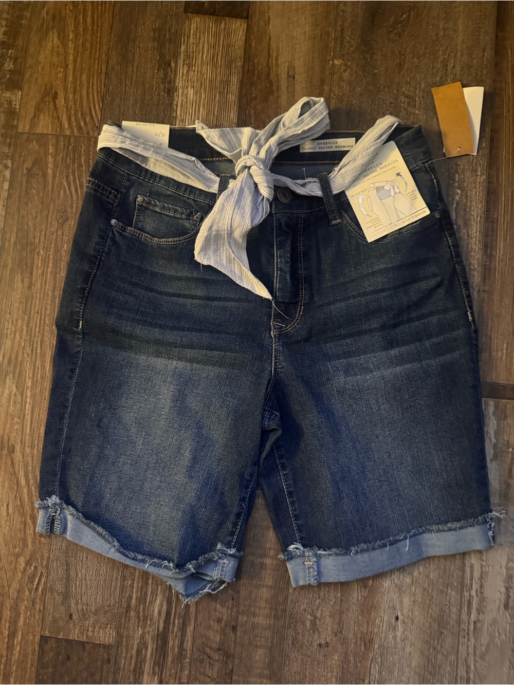 Angel stretchy Dark Blue Denim Bermuda Shorts with Tie Waist